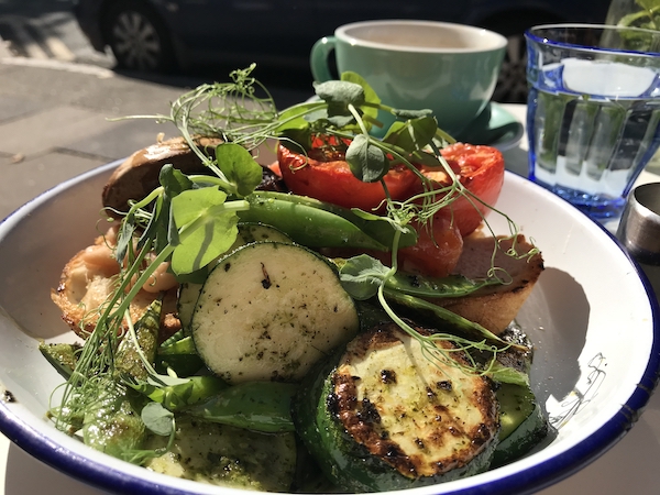 Al fresco brunch at The Plumstead Pantry